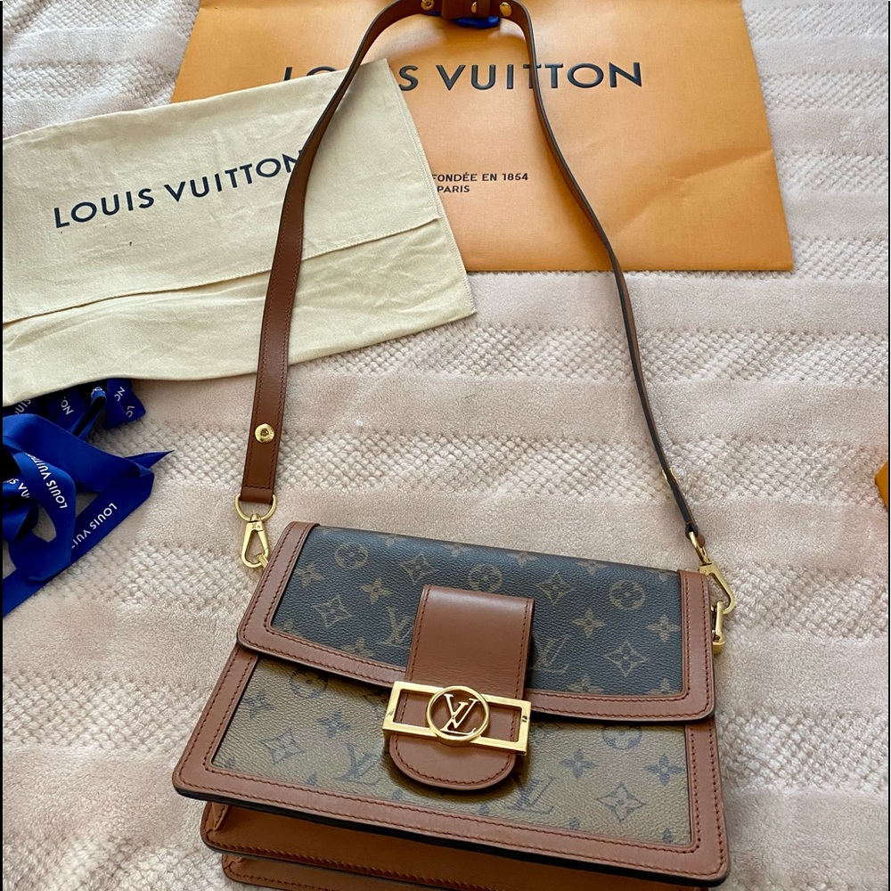 Louis Vuitton Monogram Canvas Brown Leather Shoulder Bag with Gold Hardware